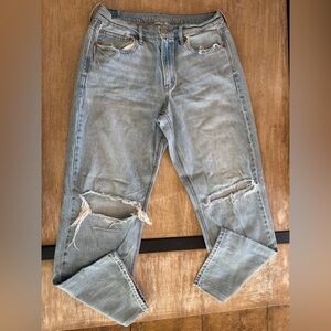 American Eagle Outfitters Men's Light Blue Ripped Jeans